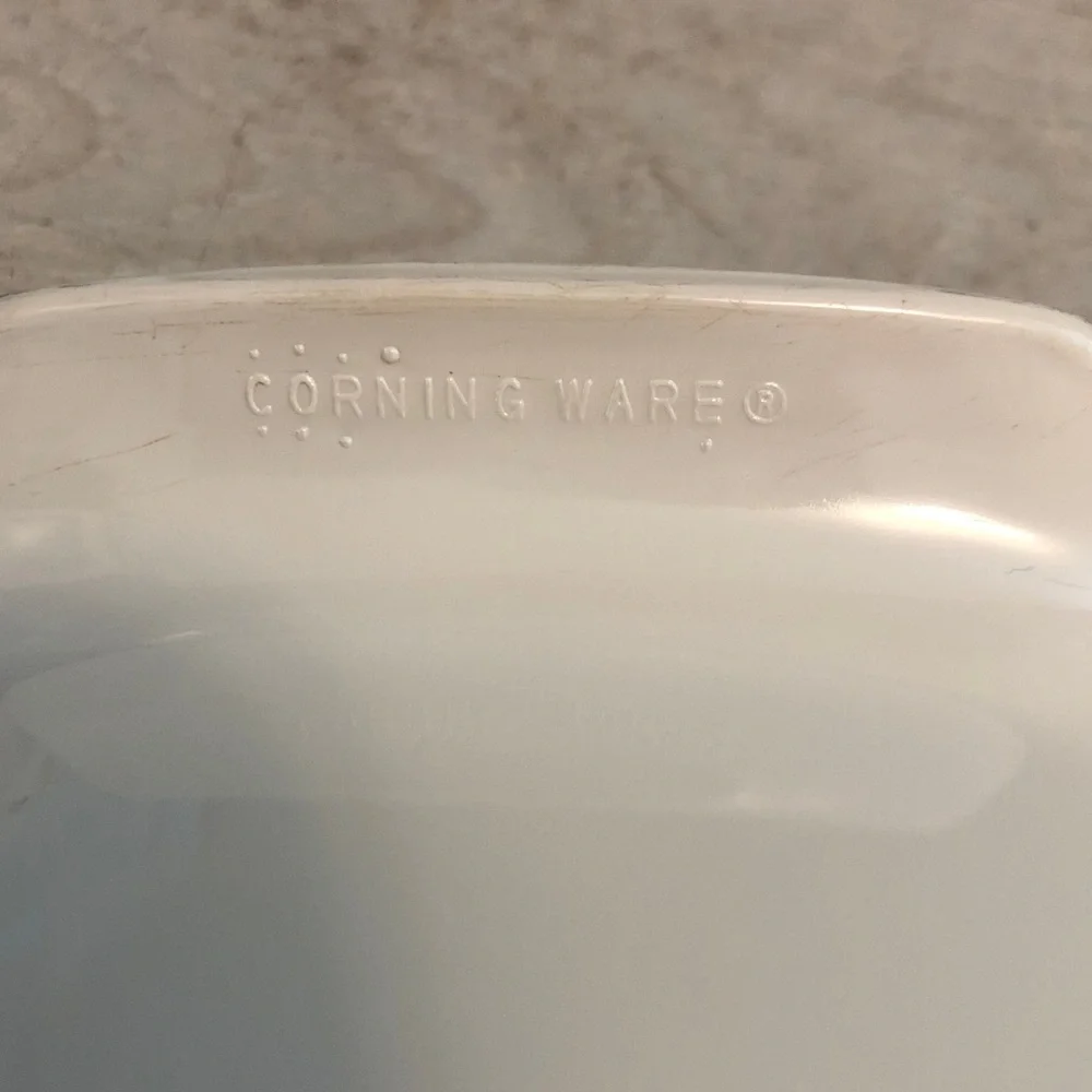 CorningWare Large Vintage Forever Yours A-3-B 3-Liter Casserole Dish with Lid